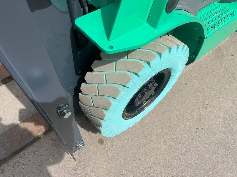 Навантажувач вилковий Mitsubishi FGE10T 261 фото
