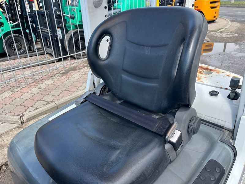Погрузчик вилочный   Nissan-Unicarriers FG15 267 фото