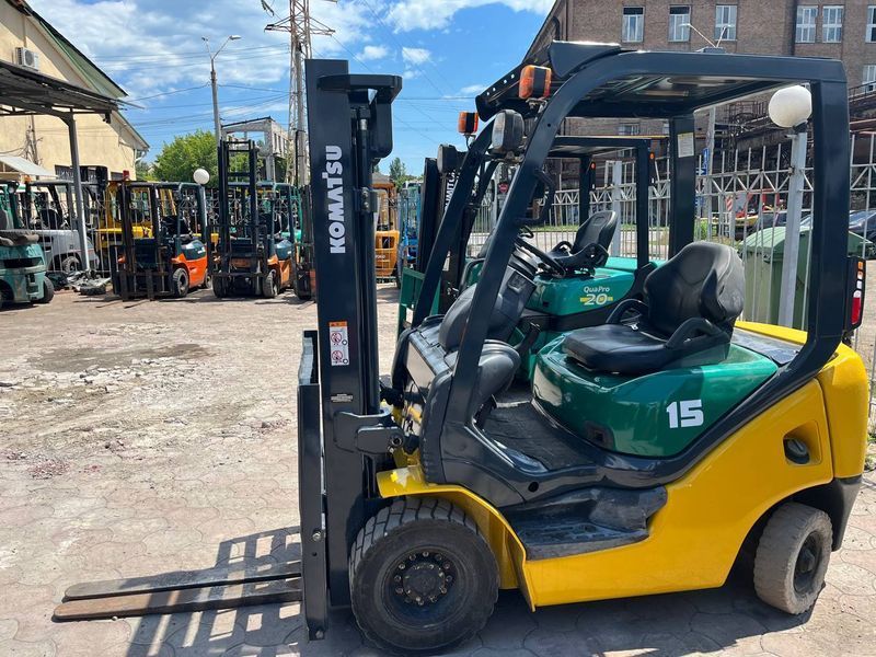 Вилочный погрузчик Komatsu FG15 270 фото
