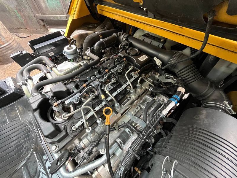 Погрузчик вилочный Nissan-Unicarriers FHD25 249 фото