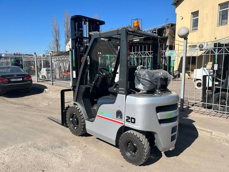 Погрузчик вилочный Nissan-Unicarriers P1F2A20D 255 фото
